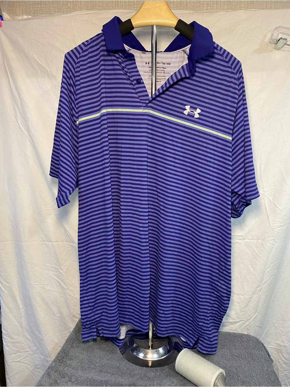 Under Armour Men’s Purple/Blue Striped Polo. XL